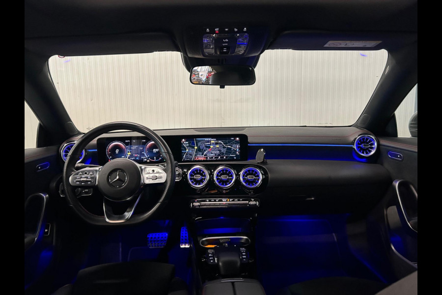 Mercedes-Benz CLA-Klasse 180 AMG Line | PANO | AMBIANCE | LED