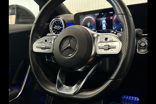 Mercedes-Benz CLA-Klasse 180 AMG Line | PANO | AMBIANCE | LED
