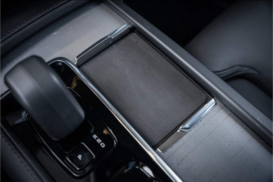 Volvo XC90 2.0 T8 Recharge AWD Ultimate Dark 7p. - Panorama | H&K | Memory | Elek. Trekhaak | 360 Camera