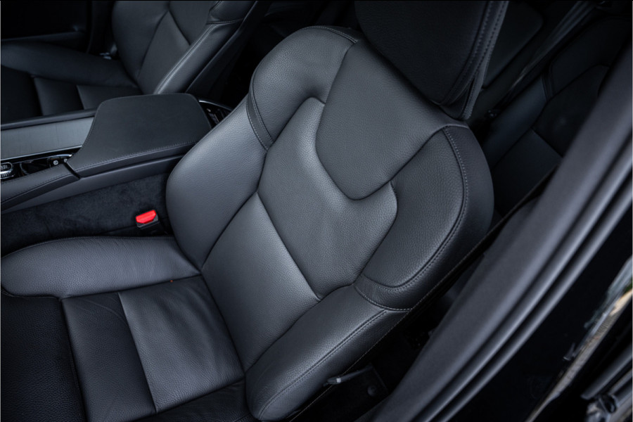Volvo XC90 2.0 T8 Recharge AWD Ultimate Dark 7p. - Panorama | H&K | Memory | Elek. Trekhaak | 360 Camera