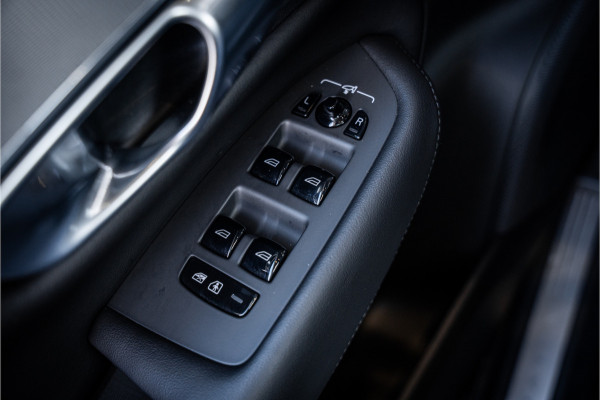 Volvo XC90 2.0 T8 Recharge AWD Ultimate Dark 7p. - Panorama | H&K | Memory | Elek. Trekhaak | 360 Camera