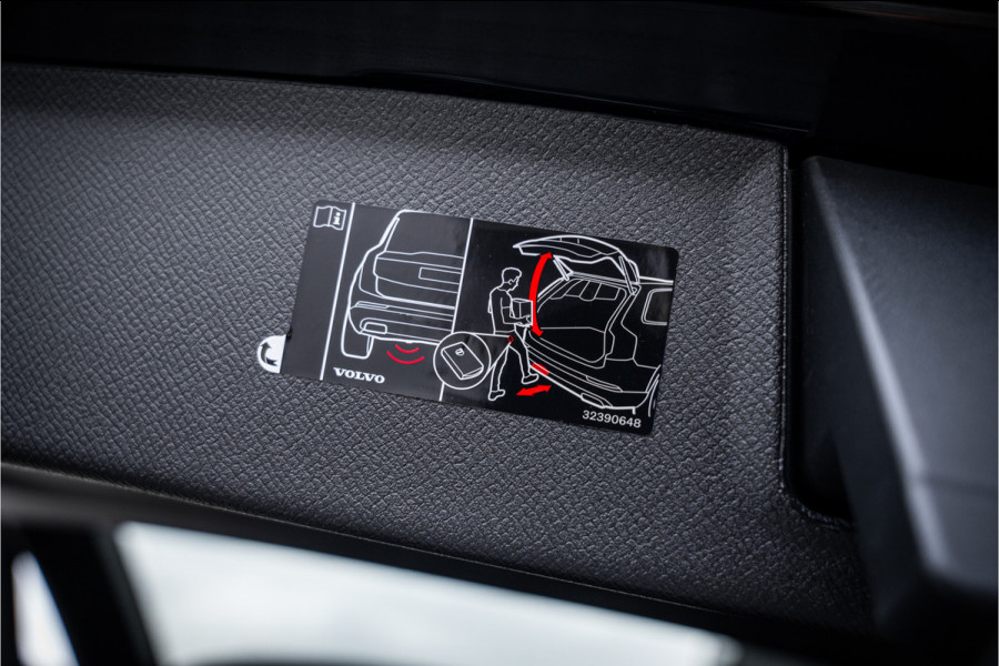 Volvo XC90 2.0 T8 Recharge AWD Ultimate Dark 7p. - Panorama | H&K | Memory | Elek. Trekhaak | 360 Camera