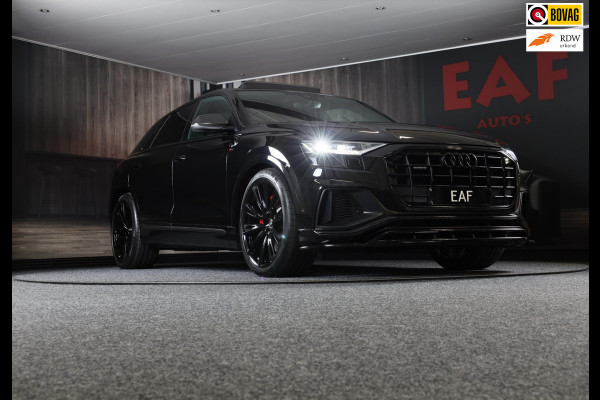 Audi Q8 60 TFSI e Quattro / RSQ8 Look / Carbon Pakket / RS Zetels / Massage / B & O / Memory / Head Up / Leder / 23 Inch / Matrix