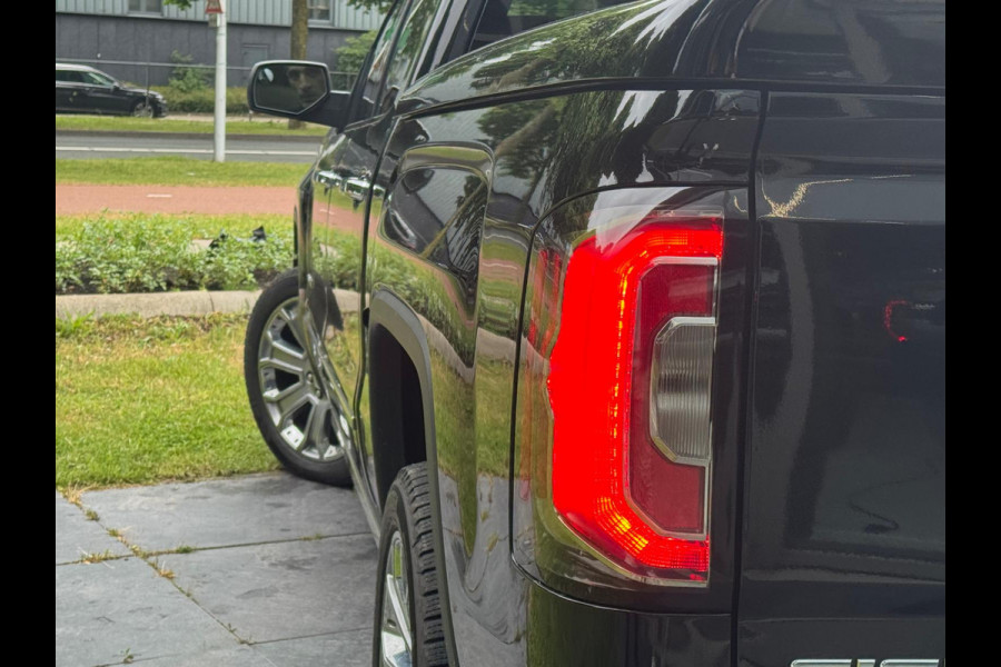 GMC Sierra 6.2 V8 Denali NL-AUTO!!