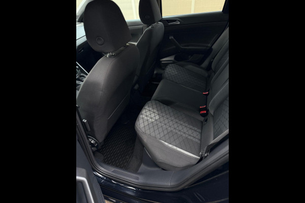 Volkswagen Taigo 1.0 TSI 2x R-Line Camera CarPlay
