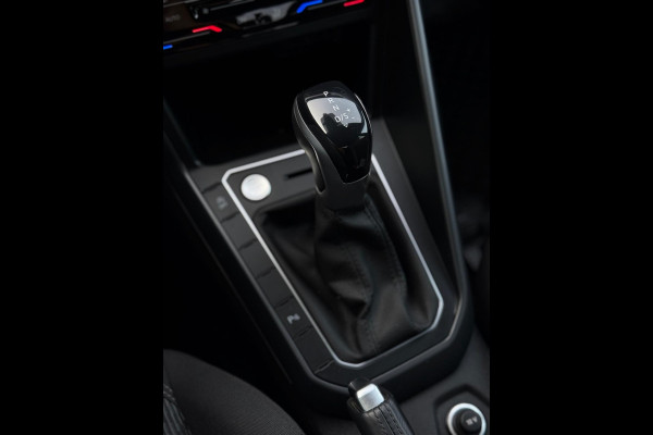 Volkswagen Taigo 1.0 TSI 2x R-Line Camera CarPlay