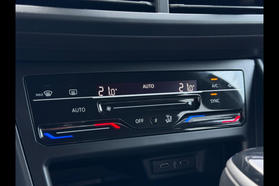 Volkswagen Taigo 1.0 TSI 2x R-Line Camera CarPlay