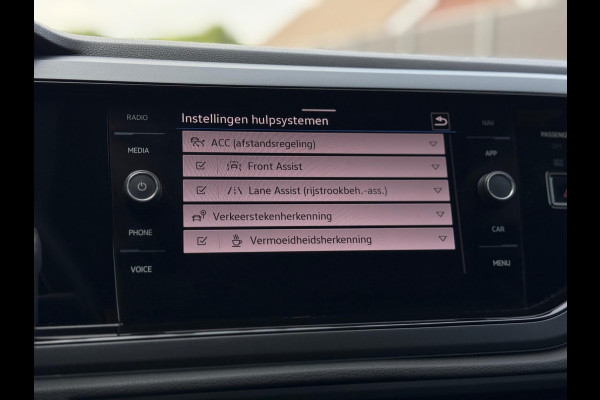 Volkswagen Taigo 1.0 TSI 2x R-Line Camera CarPlay