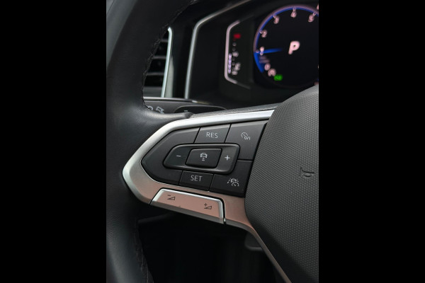 Volkswagen Taigo 1.0 TSI 2x R-Line Camera CarPlay