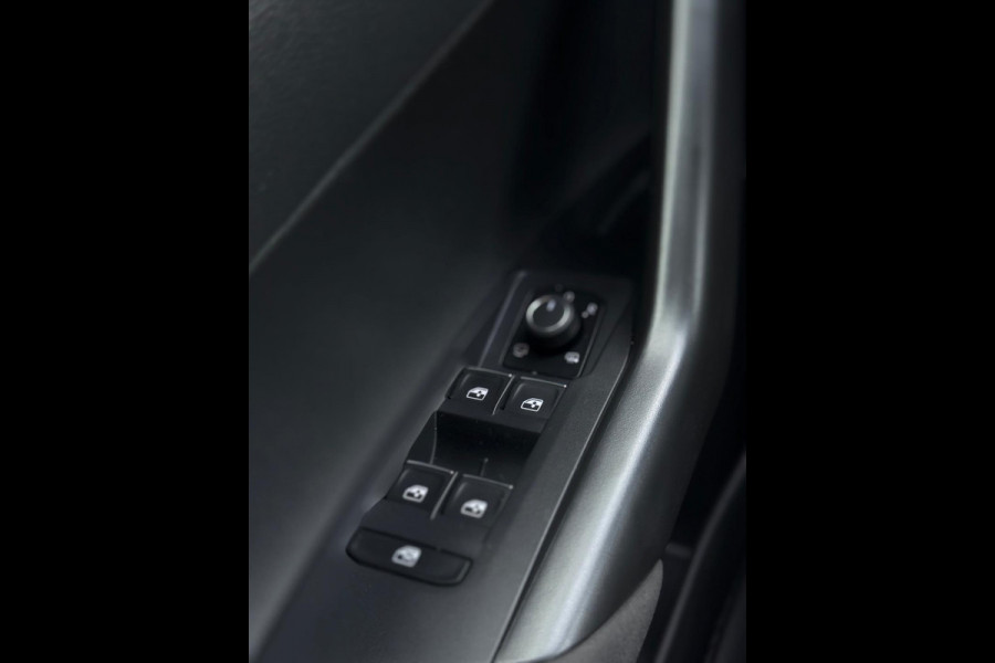 Volkswagen Taigo 1.0 TSI 2x R-Line Camera CarPlay