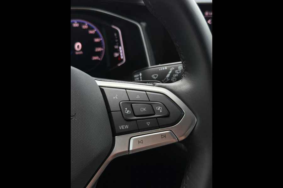 Volkswagen Taigo 1.0 TSI 2x R-Line Camera CarPlay