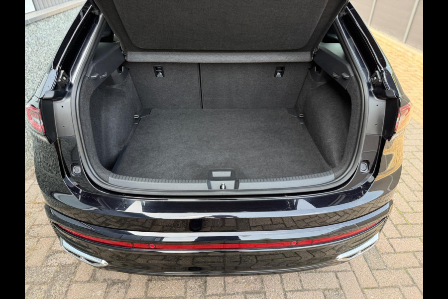 Volkswagen Taigo 1.0 TSI 2x R-Line Camera CarPlay