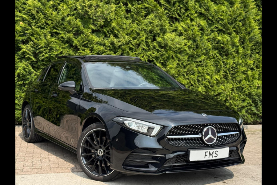Mercedes-Benz A-Klasse 250 e AMG Line Panorama Camera CarPlay