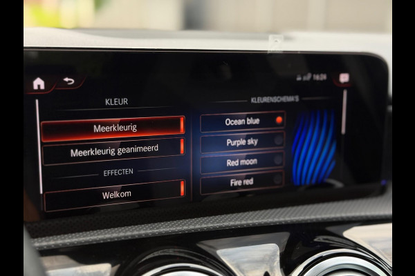 Mercedes-Benz A-Klasse 250 e AMG Line Panorama Camera CarPlay
