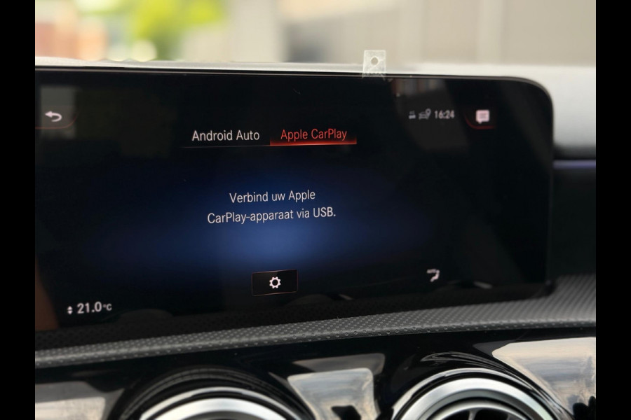 Mercedes-Benz A-Klasse 250 e AMG Line Panorama Camera CarPlay