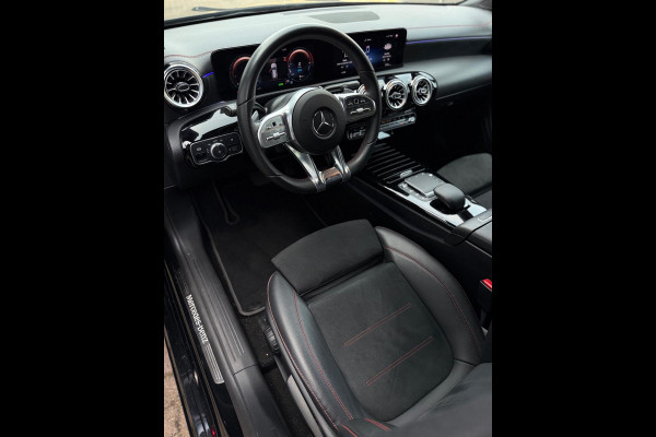 Mercedes-Benz CLA-Klasse 250e Shooting Brake AMG Pakket Camera CarPlay