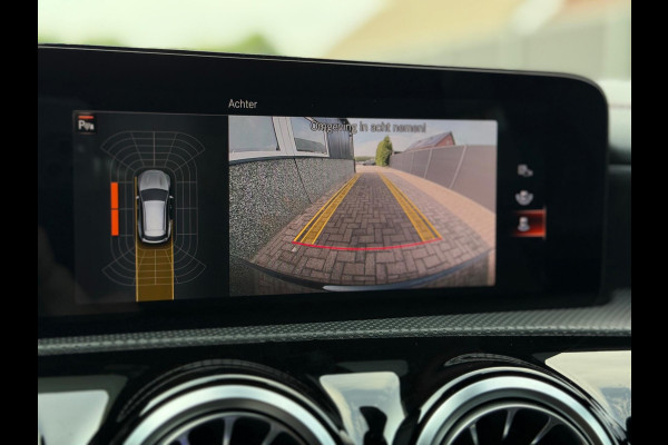 Mercedes-Benz CLA-Klasse 250e Shooting Brake AMG Pakket Camera CarPlay