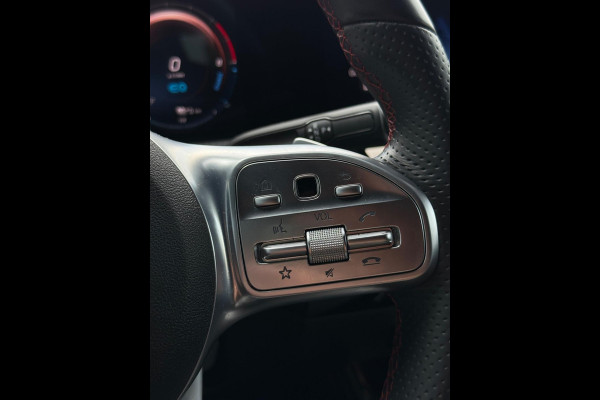 Mercedes-Benz CLA-Klasse 250e Shooting Brake AMG Pakket Camera CarPlay