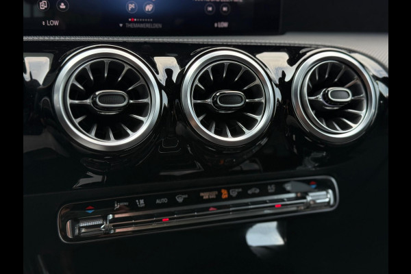 Mercedes-Benz CLA-Klasse 250e Shooting Brake AMG Pakket Camera CarPlay