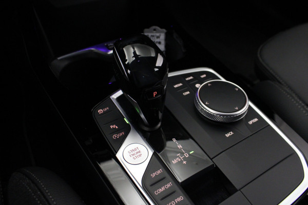 BMW 1-serie 118i Executive Edition |Navi|PDC|Cruise|