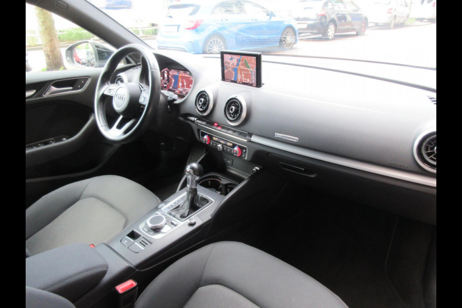 Audi A3 Sportback 35 TFSI CoD Pro Line Automaat Navi Carplay Virtual