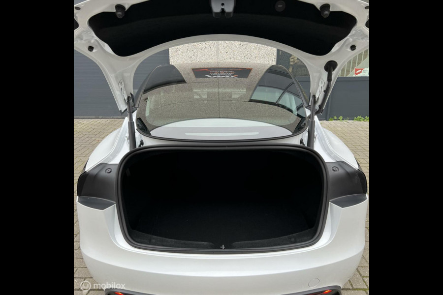Tesla Model 3 Standard Range