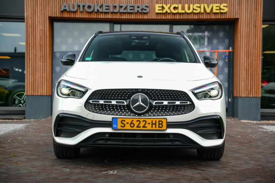 Mercedes-Benz GLA 200 AMG Line Panodak Ambient Stoelverw. Camera Cruise