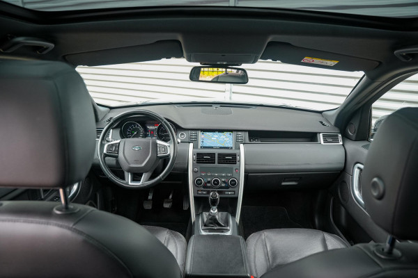 Land Rover Discovery Sport 2.0 eD4 SE Panoramadak Leer Stoelverw. Navigatie Xenon Trekhaak 18''LM
