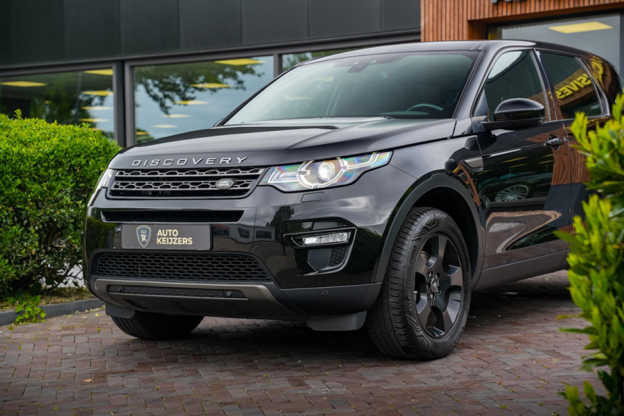 Land Rover Discovery Sport 2.0 eD4 SE Panoramadak Leer Stoelverw. Navigatie Xenon Trekhaak 18''LM