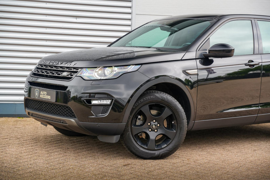 Land Rover Discovery Sport 2.0 eD4 SE Panoramadak Leer Stoelverw. Navigatie Xenon Trekhaak 18''LM