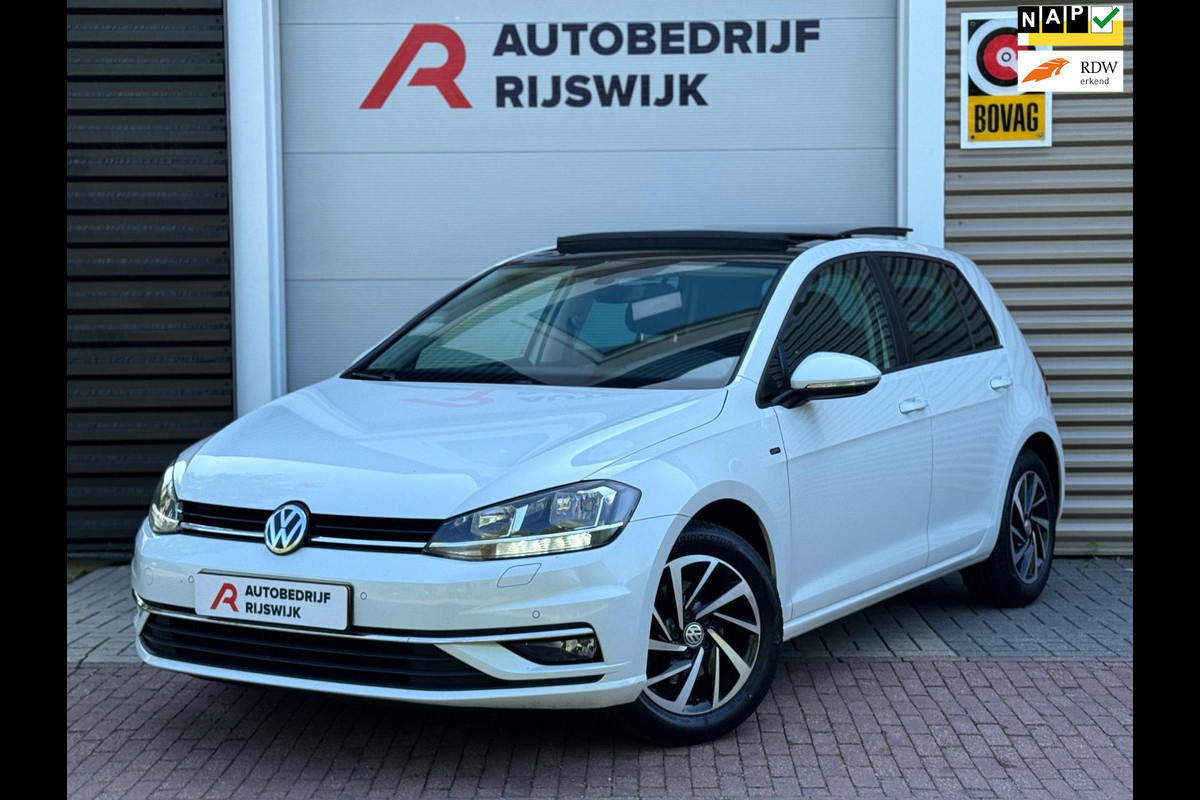 Volkswagen Golf 1.4 TSI Highline Business R Pano/Navi Volkswagen Golf 1.4 TSI Highline Business R Pano/Navi