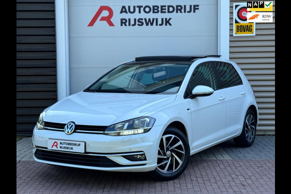 Volkswagen Golf 1.4 TSI Highline Business R Pano/Navi