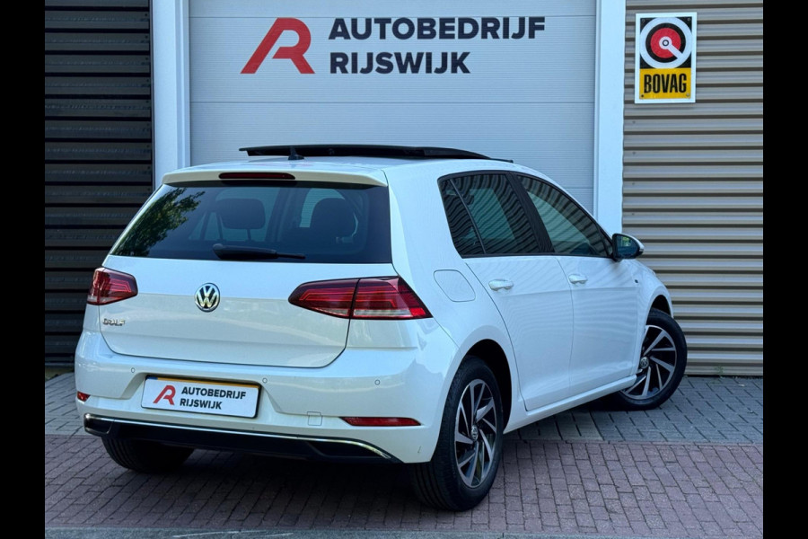 Volkswagen Golf 1.4 TSI Highline Business R Pano/Navi