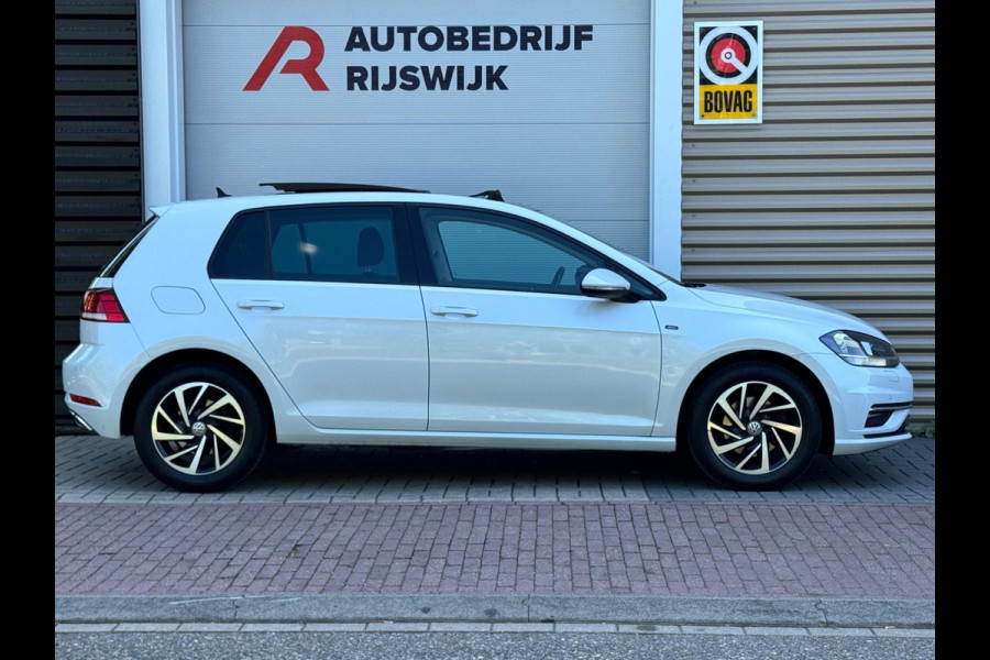 Volkswagen Golf 1.4 TSI Highline Business R Pano/Navi