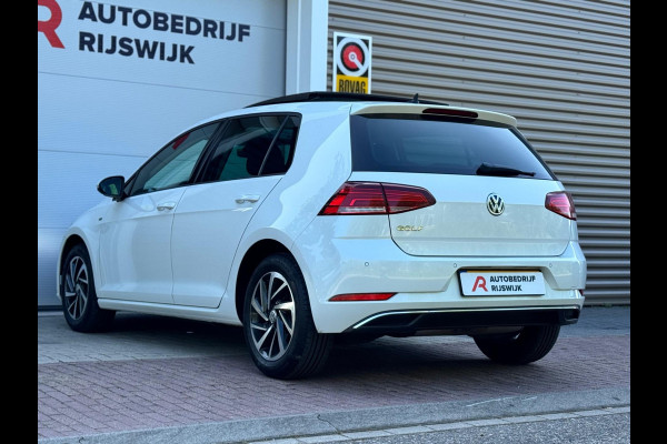 Volkswagen Golf 1.4 TSI Highline Business R Pano/Navi