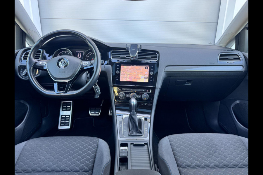 Volkswagen Golf 1.4 TSI Highline Business R Pano/Navi