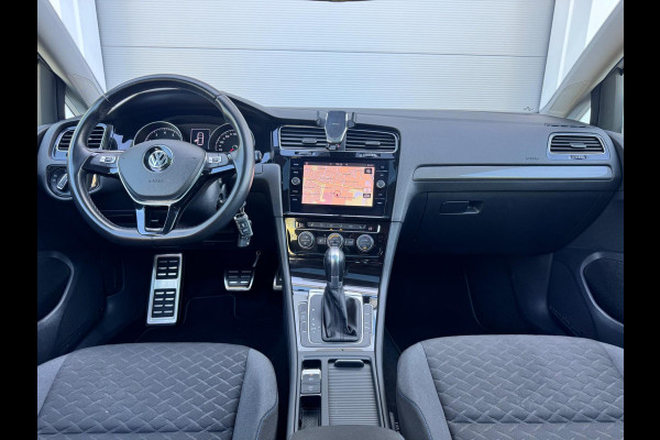 Volkswagen Golf 1.4 TSI Highline Business R Pano/Navi