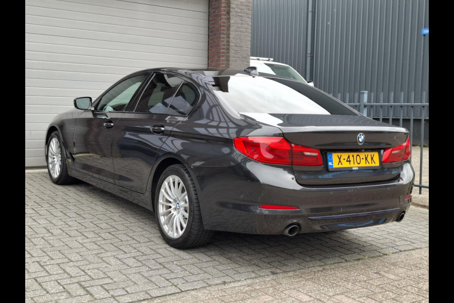 BMW 5 Serie 520d High Executive Edition | Schuifdak | Virtual | Keyless | Dealer onderhouden |