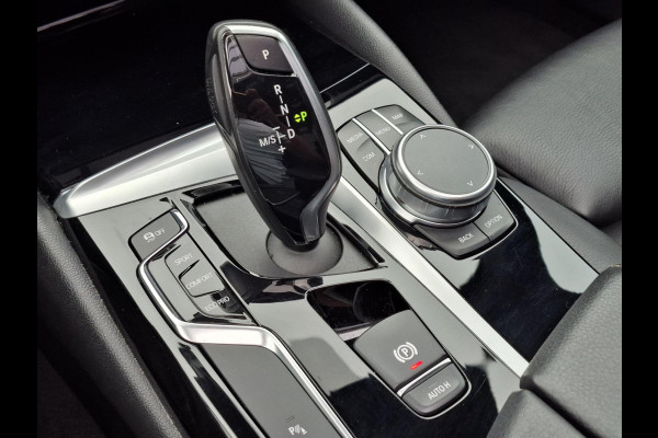 BMW 5 Serie 520d High Executive Edition | Schuifdak | Virtual | Keyless | Dealer onderhouden |