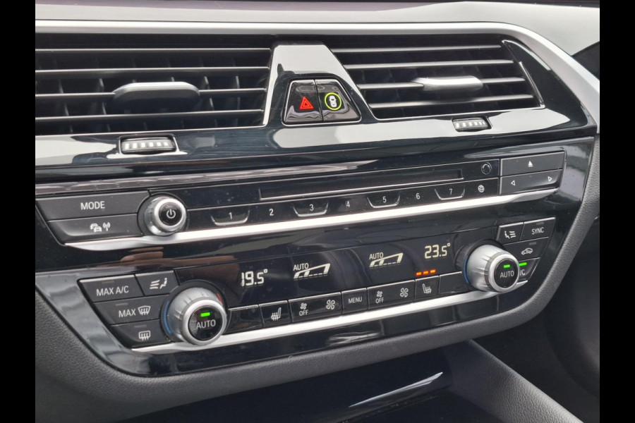 BMW 5 Serie 520d High Executive Edition | Schuifdak | Virtual | Keyless | Dealer onderhouden |