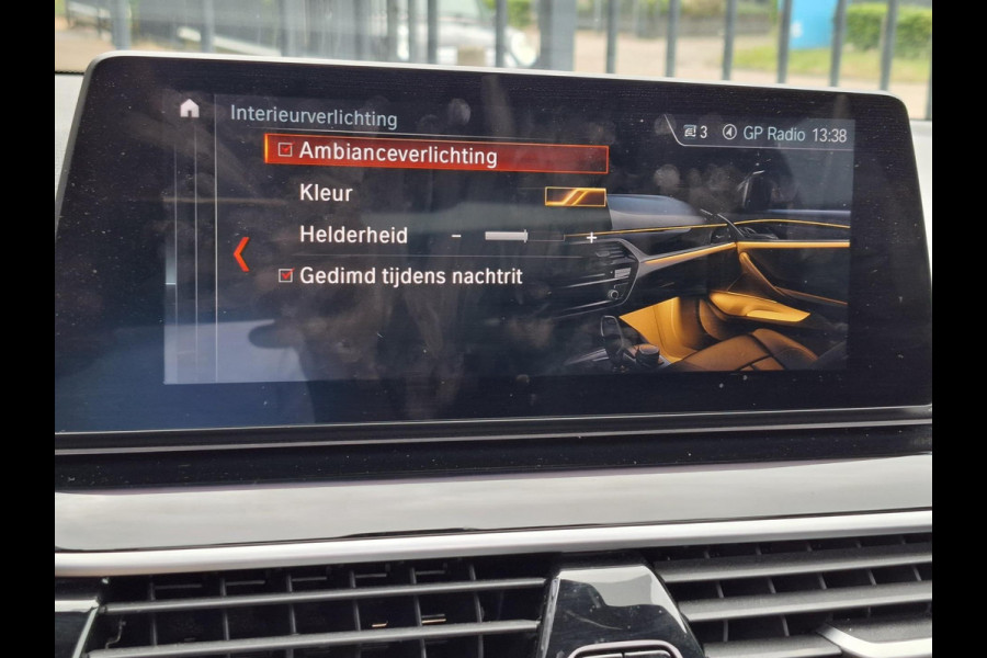 BMW 5 Serie 520d High Executive Edition | Schuifdak | Virtual | Keyless | Dealer onderhouden |