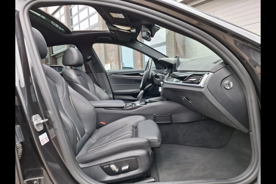 BMW 5 Serie 520d High Executive Edition | Schuifdak | Virtual | Keyless | Dealer onderhouden |