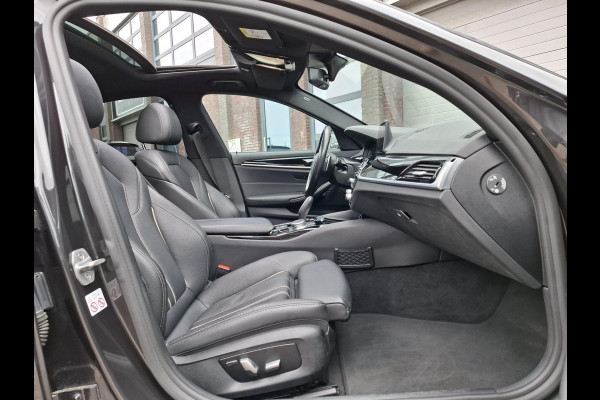 BMW 5 Serie 520d High Executive Edition | Schuifdak | Virtual | Keyless | Dealer onderhouden |
