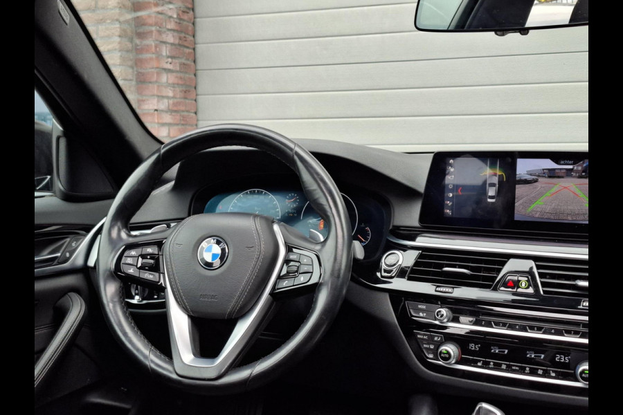BMW 5 Serie 520d High Executive Edition | Schuifdak | Virtual | Keyless | Dealer onderhouden |