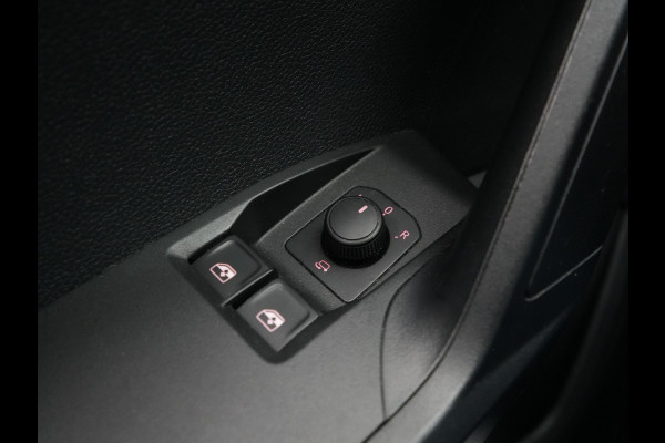 Seat Ibiza 1.0 TSI 95pk Style Signature Navigatie Stoelverwarming Clima