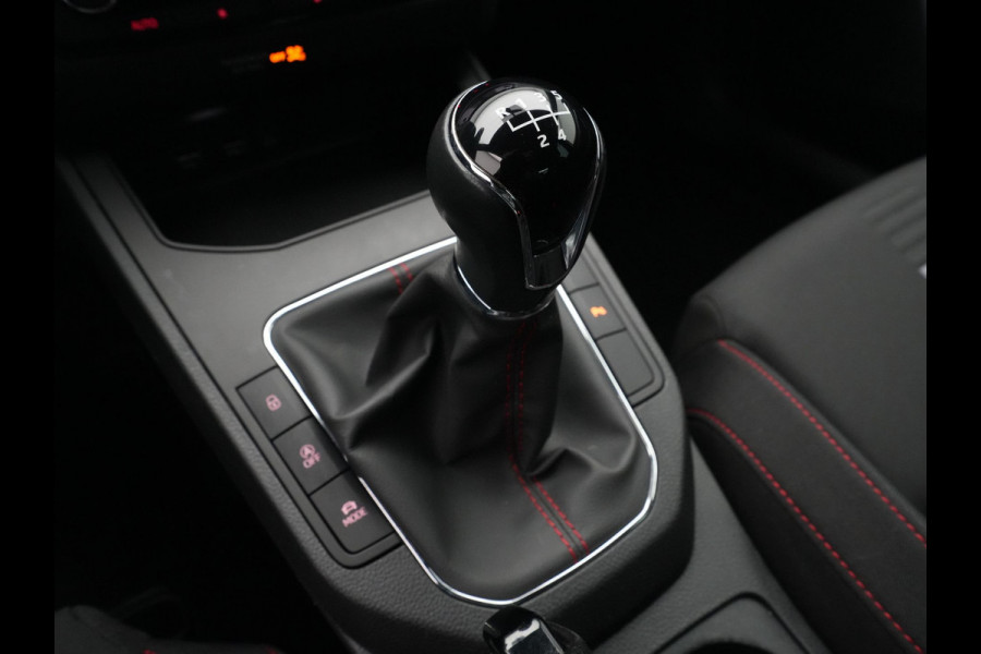 Seat Ibiza 1.0 TSI 95pk FR Business Intense Navigatie Camera Clima Led Carplay