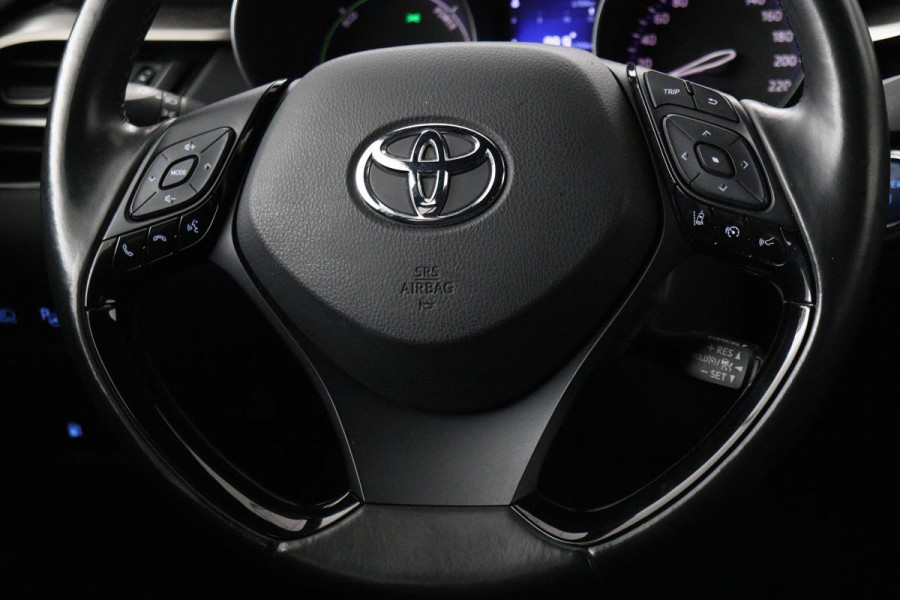 Toyota C-HR 1.8 Hybrid Dynamic | Stoel & stuurverwarming | Adaptive cruise | Camera | Navigatie | Climate control | Keyless