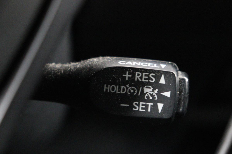 Toyota C-HR 1.8 Hybrid Dynamic | Stoel & stuurverwarming | Adaptive cruise | Camera | Navigatie | Climate control | Keyless