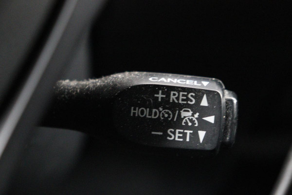 Toyota C-HR 1.8 Hybrid Dynamic | Stoel & stuurverwarming | Adaptive cruise | Camera | Navigatie | Climate control | Keyless