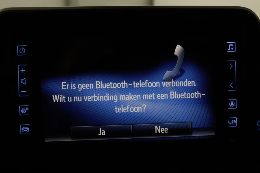 Toyota C-HR 1.8 Hybrid Dynamic | Stoel & stuurverwarming | Adaptive cruise | Camera | Navigatie | Climate control | Keyless
